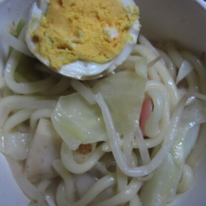 余り野菜をいれて＾＾見た目悪くてすみません＾＾；☆味噌ラーメン初の子供がとっても喜んでくれました☆